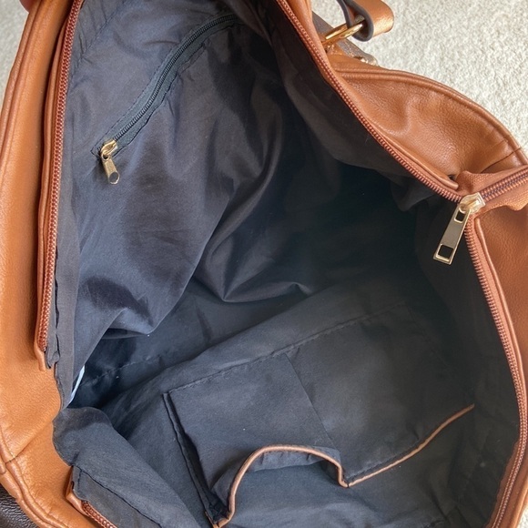 Beverly Hills Polo Club Brown and Cognac Large Shoulder Bag - Picture 8 of 12